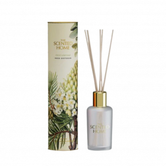 Lilypond, Craft, Gift, Mindin, Linlithgow, Christmas spice, winter spice, fire, cedarwood, reed, diffuser, ashleigh burwood